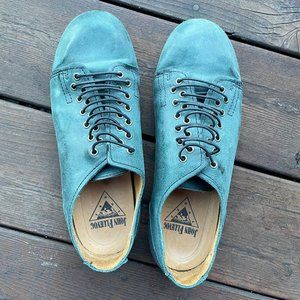 Craftsman Miguel Zigzagged Eyelet Leather Shoe